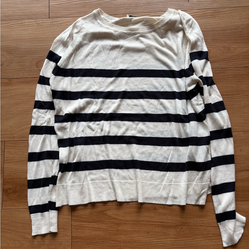 Zara Striped Black and White Sweater